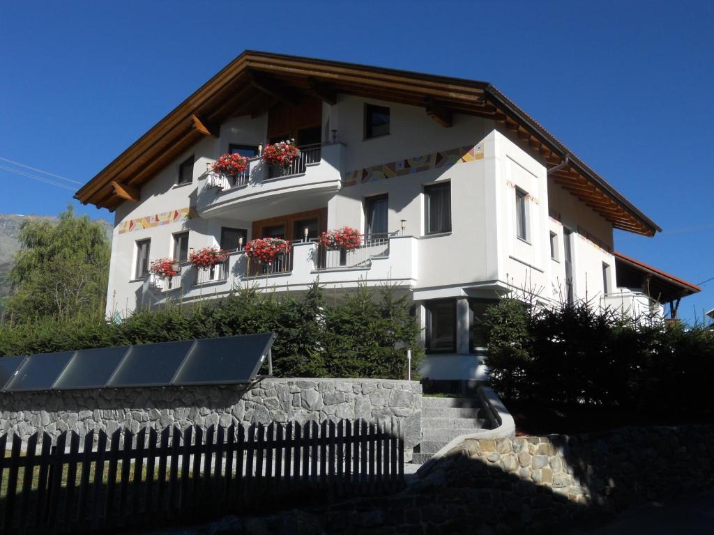 Apart Alpen Royal Nauders Extérieur photo